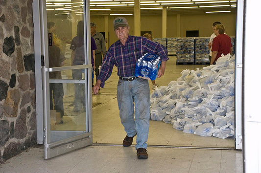 West Virginia Water Ban Leaves 300,000 Residents Without Water
