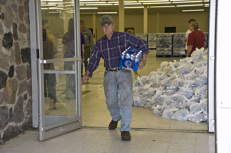 West Virginia Water Ban Leaves 300,000 Residents Without Water