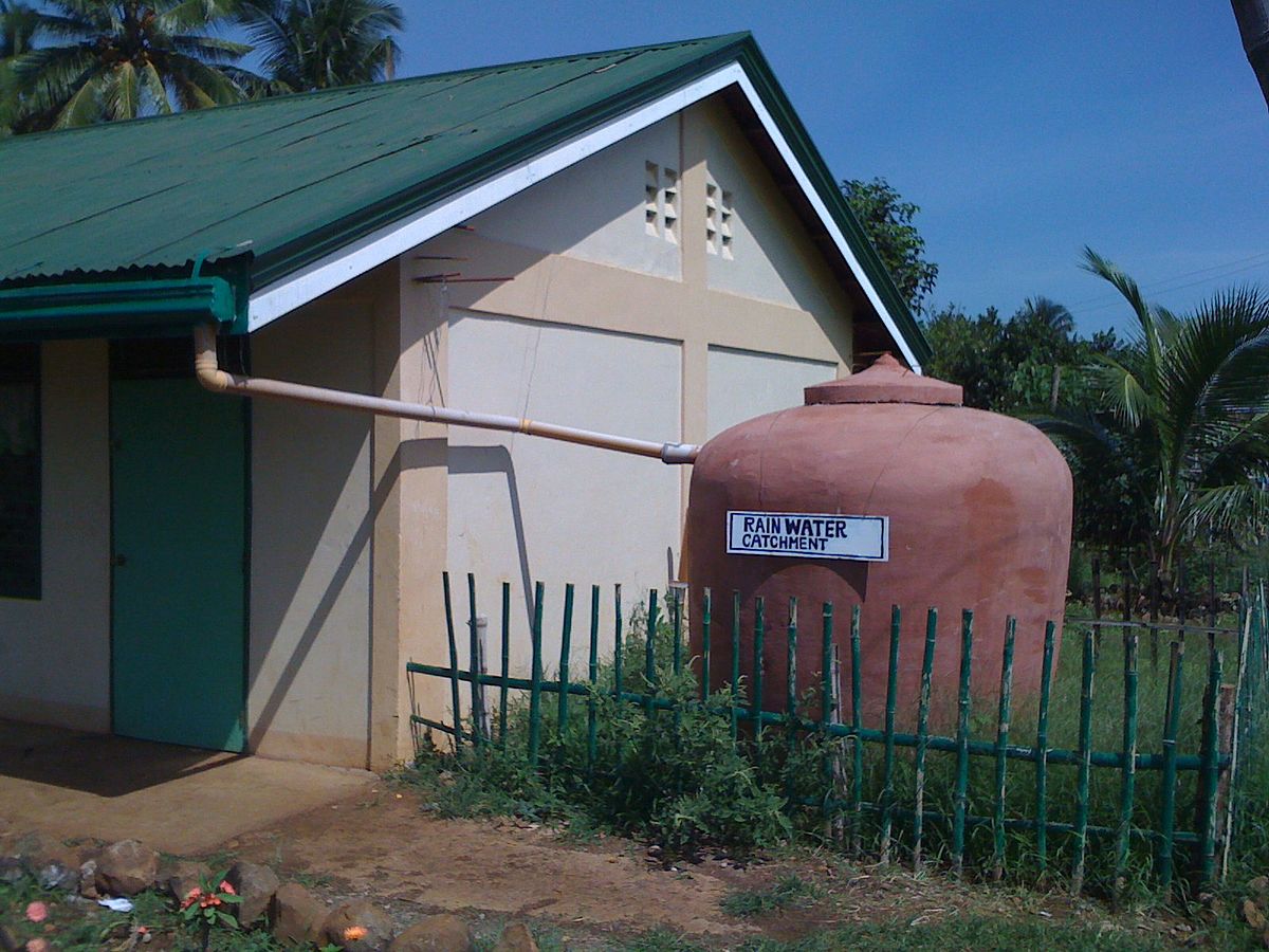 Roof rainwater catchment system
